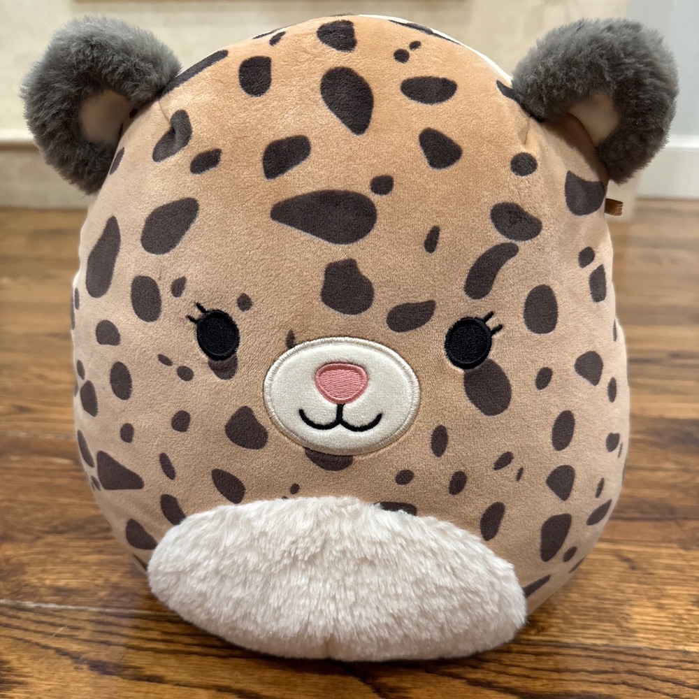 Squishmallows Lexi the Cheetah 8 Inch Plush Tan Spotted Cat Kellytoy Toy #Lexi